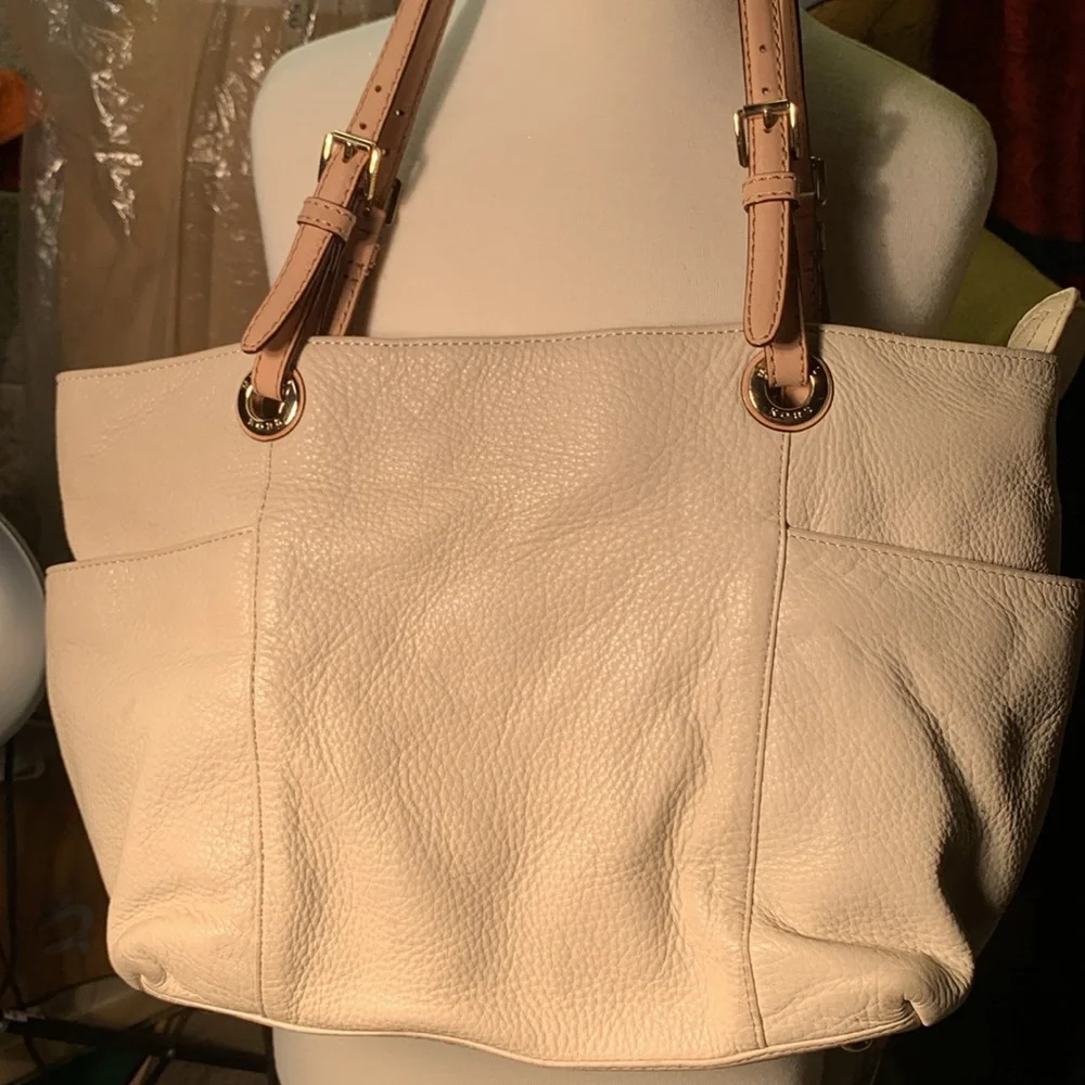 MICHAEL KORS Handbag - Picture 8 of 8